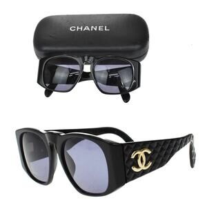 Auth CHANEL Black Vintage CC Sunglasses +Case